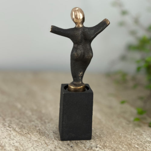 Livsnyderen i glæde – Vinprop i bronze